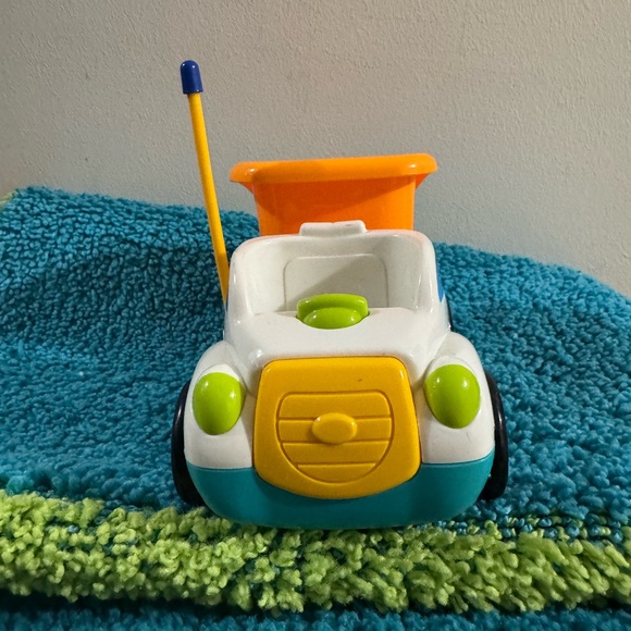 Colorful Kids Toy Car with Antenna - Picture 3 of 8